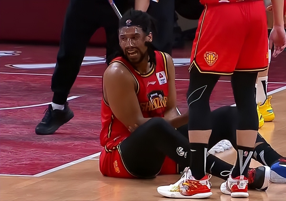 真人体育娱乐平台太阳核心球员伤退，球队未来走势成疑，朋友只有喜欢软件.