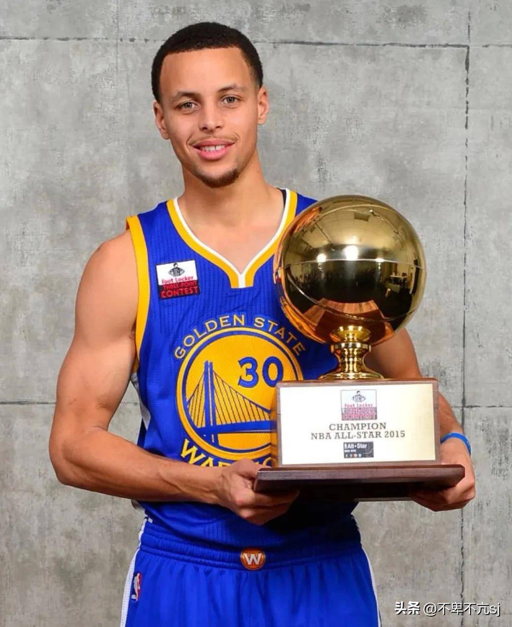 高赔率体育平台库里在TL比赛中锐不可当，重要助攻引发热议！