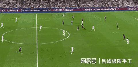 真人体育娱乐平台包含赛地聚焦：欧冠今晚热度飙升，尤文图斯强势反弹，媒体盛赞，身体对抗强度拉满的词条